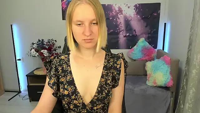 BeautyBlondy on StripChat