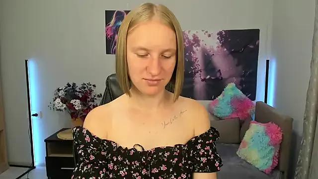 BeautyBlondy on StripChat