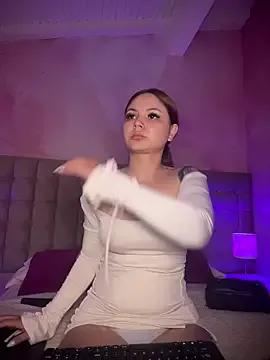 Beella1_ on StripChat