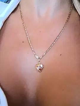 Bella-Grace — Full naked play in doggy