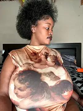 Avatar of Bella-Porsche