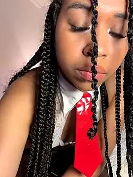 bella__honey on StripChat 