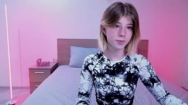 Bella_amory on StripChat