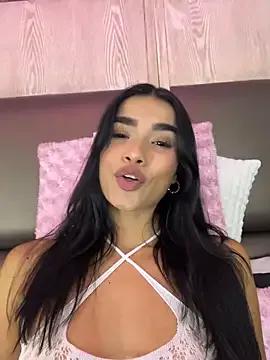 Bella_Smiith_ — finger in my pussy for you