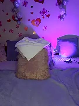 Freechat BellaBellaHot on StripChat