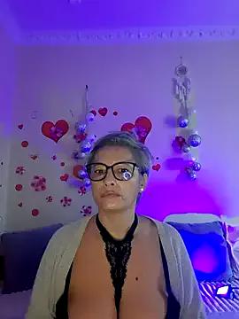 Freechat BellaBellaHot on StripChat