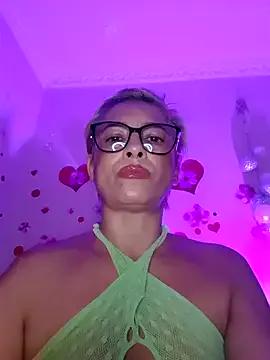 Freechat BellaBellaHot on StripChat