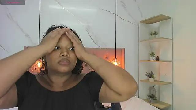 Belle_Brunette — dildo pussy