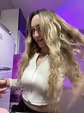 Best_Blondie1 on StripChat