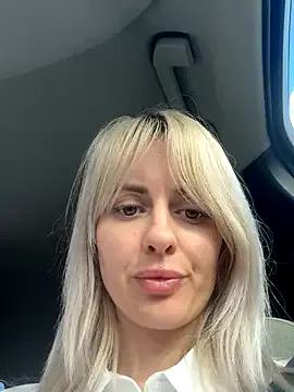 Avatar of blondegirlx