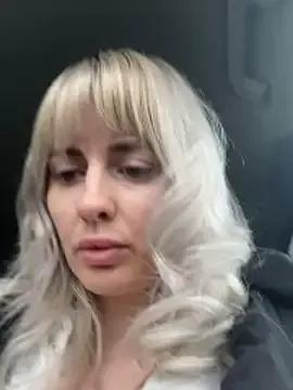 blondegirlx — Pussy flash