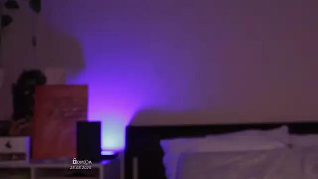 Blondie_Bunny on StripChat