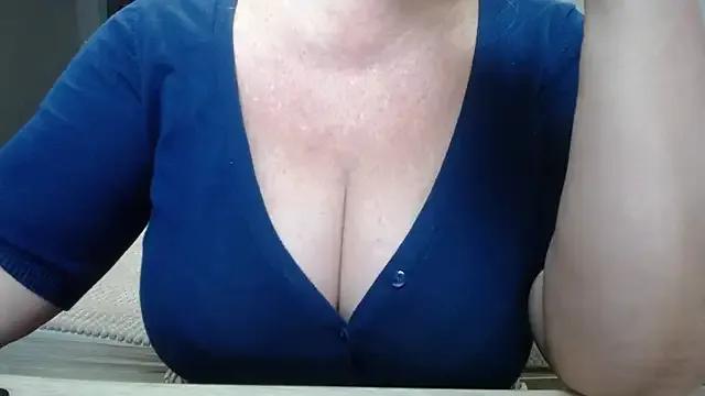 BlondyLeeBest — Freechat on StripChat