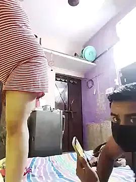 StripChat bobbyronak is Freechat bobbyronak — Blow job public