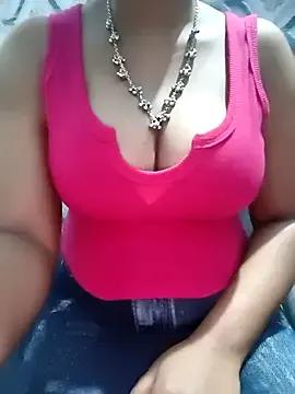 Bold-singal-siya — Boobs show