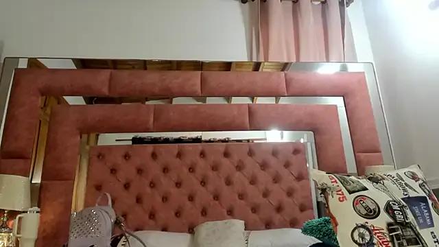 Freechat briana_wonder69xxx on StripChat