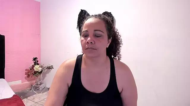 Brunette_sasha on StripChat