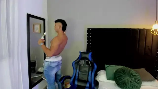 Bryan_robayo5 — Cumshow