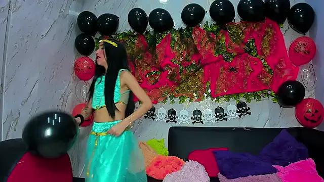 Freechat Burning_Embers on StripChat