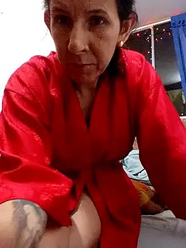 Cameron_puppy on StripChat