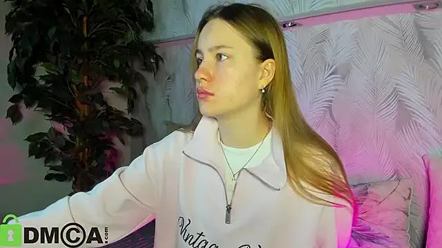 Freechat Candy_Cansew on StripChat