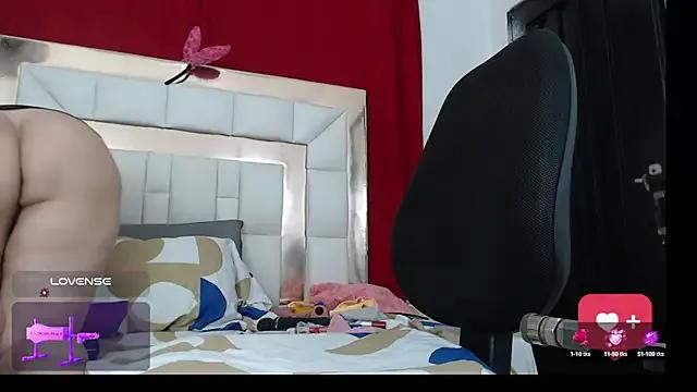 Freechat candyrojas on StripChat