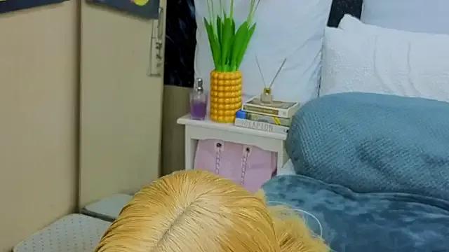 CaramelNatashaxx on StripChat