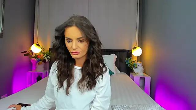 CarlaWhite on StripChat