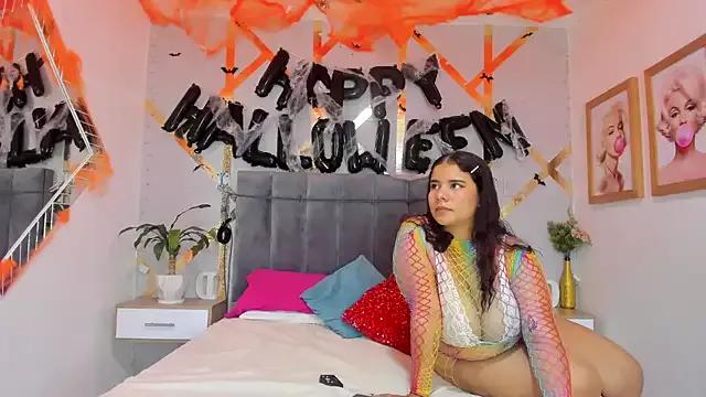 Freechat Caroliine_Torres on StripChat