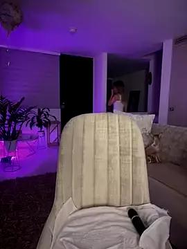 Freechat carolina__star on StripChat