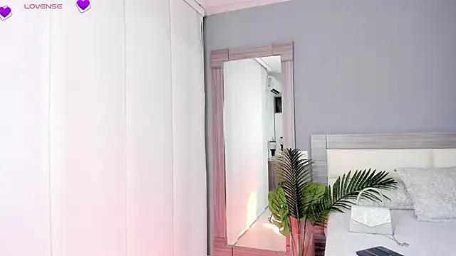 Freechat carringtonduvall on StripChat