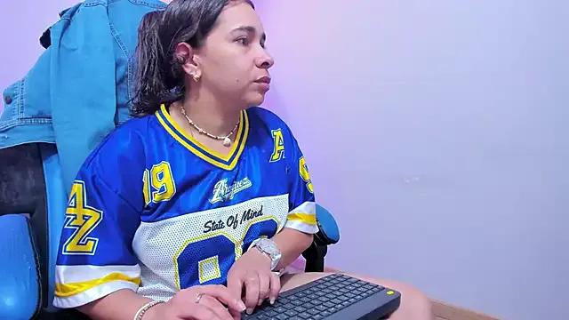 Freechat CataleyaAmaya on StripChat