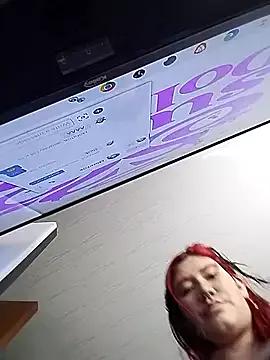 Cerecitaa02_ on StripChat 