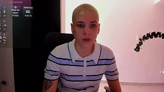 Freechat Charlee_pink on StripChat