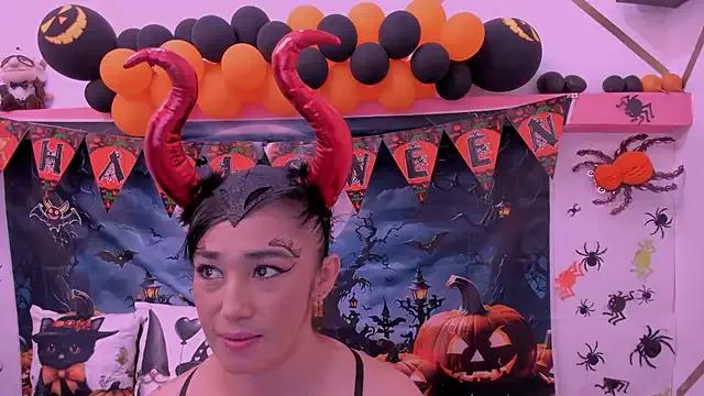 Freechat charlotte-11 on StripChat