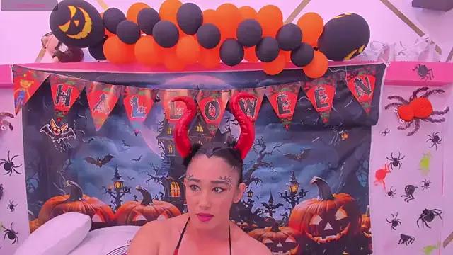 Freechat charlotte-11 on StripChat