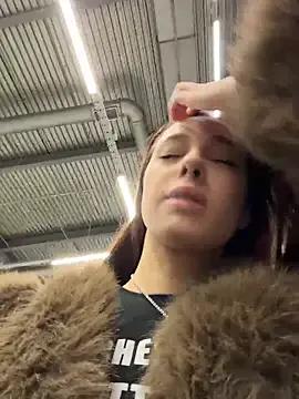 Group Cherry____Pie on StripChat