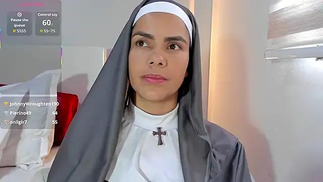 Freechat ClaraMariaMon on StripChat