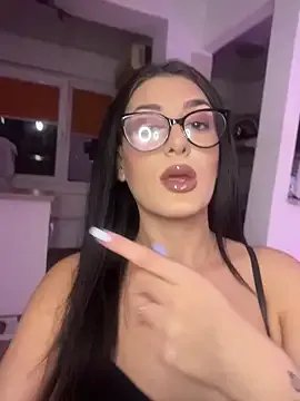 Freechat claraseloura on StripChat