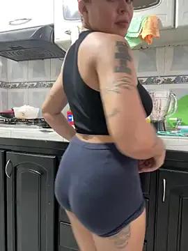 Freechat Clhoe___Ivana on StripChat