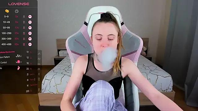 Cowell_Adelina — Freechat on StripChat