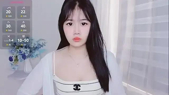 Freechat Crystal_Lea on StripChat