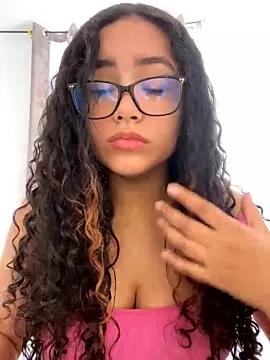 CurlyGirl_1 on StripChat