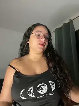 CurlyGirl_1 on StripChat