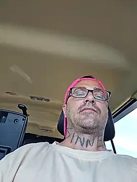 Freechat dadbod1178 on StripChat