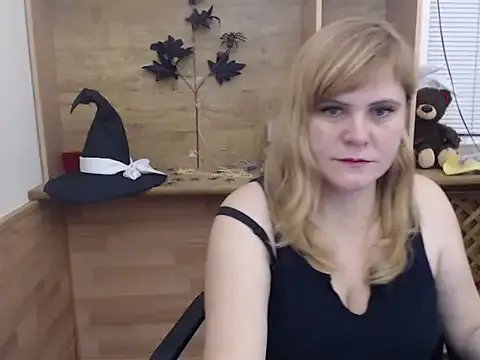 Freechat DaniellaKiss on StripChat