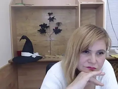 Freechat DaniellaKiss on StripChat