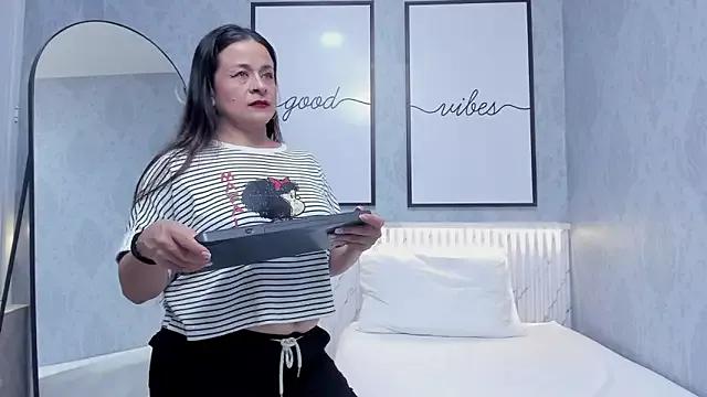 Daphne81_ on StripChat