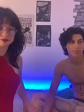 DavidAndClare on StripChat