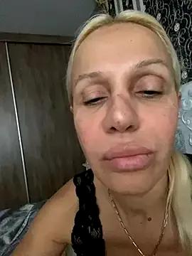 DeborahXPorn — Blowjob, fuck tits, slap my ass